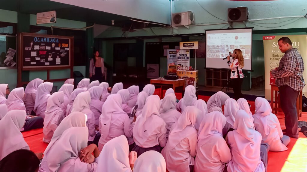 PUBLIC SPEAKING 1000 SEKOLAH  BERSAMA PT. PRISKA SAHANAYA GROUP