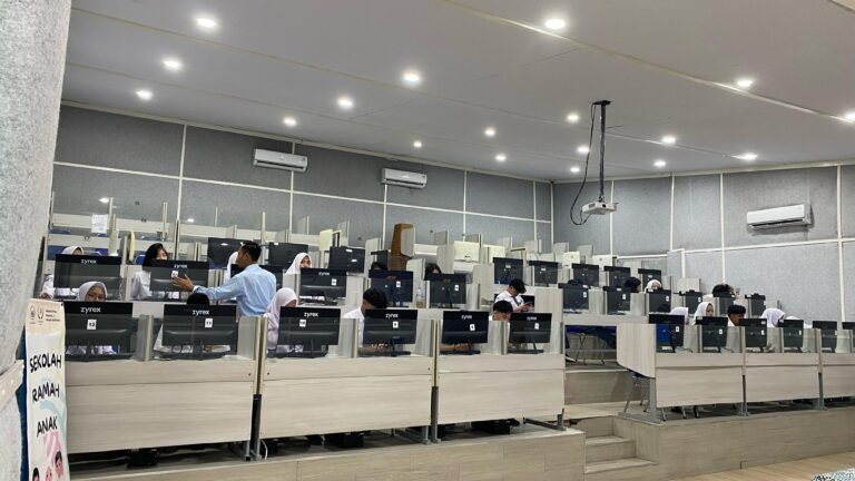 WhatsApp Image 2025-08-28 at 07.28 WhatsApp Image 2025-08-28 at 07.28