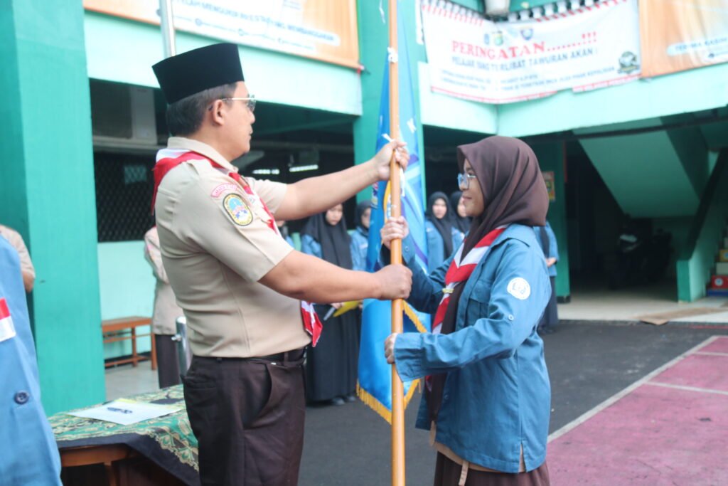 SERAH TERIMA JABATAN PENGURUS KELOMPOK PENCINTA BUKU (KPB) SMA YAPPENDA TAHUN 2025